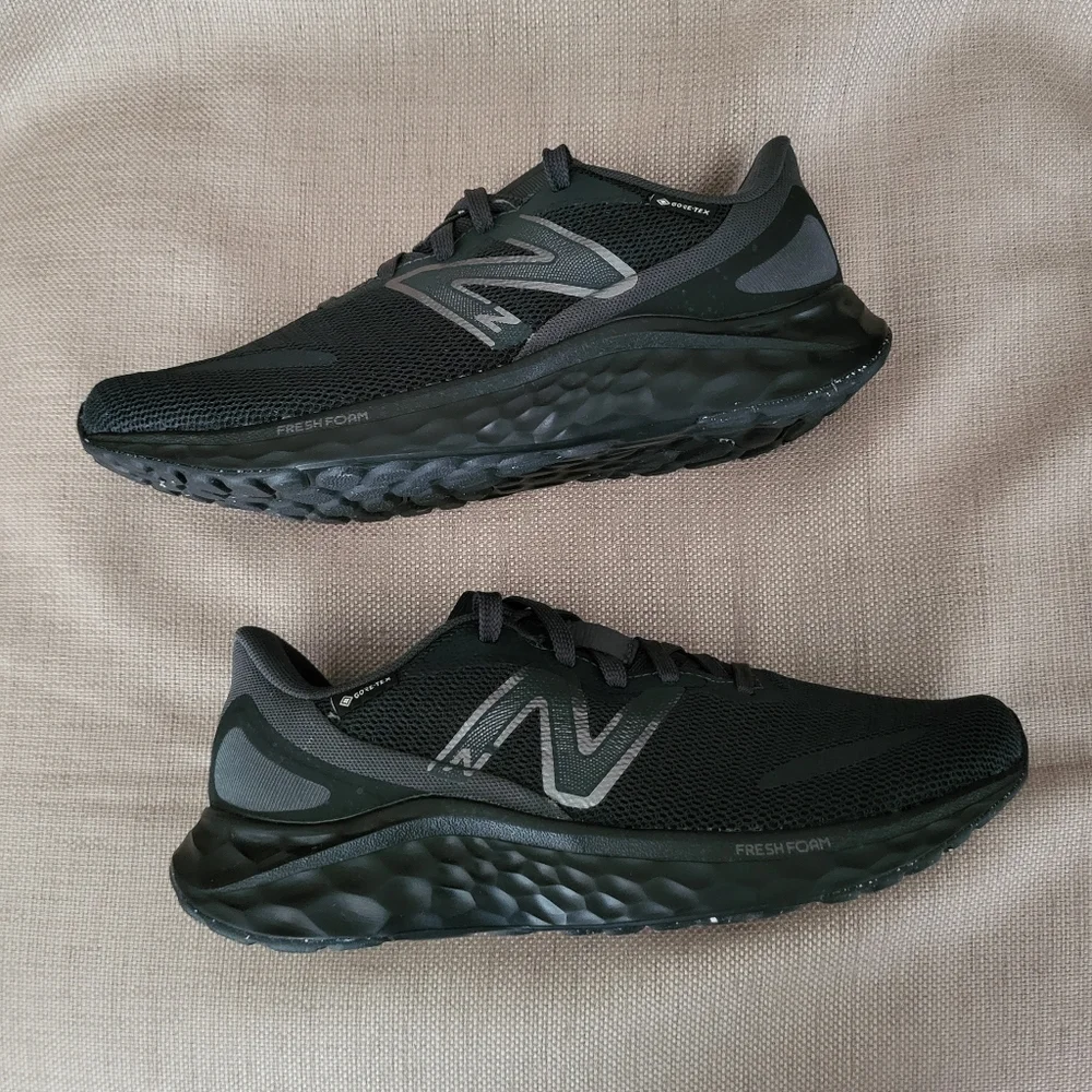 Womem's New Balance Fresh Foam Arishi v4 GORE-TEX Shoes - Picture 7 of 15